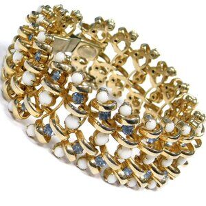 RARE Vtg 1950s HATTIE CARNEGIE Bracelet Signed Blue Rhinestones White Milk Glass